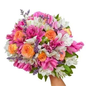 Buquê de 12 Rosas e Astromélias